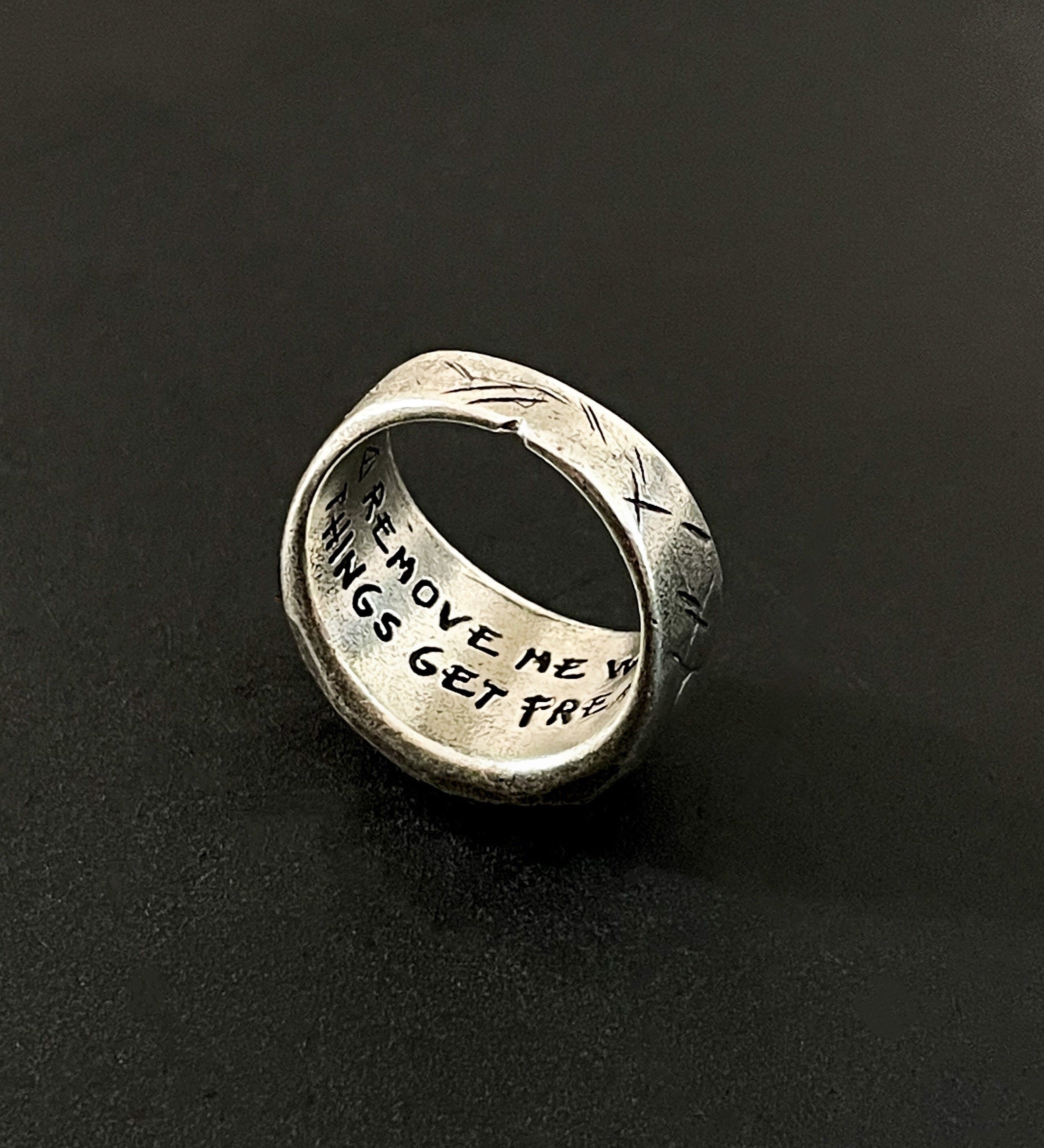 FREAKY RING