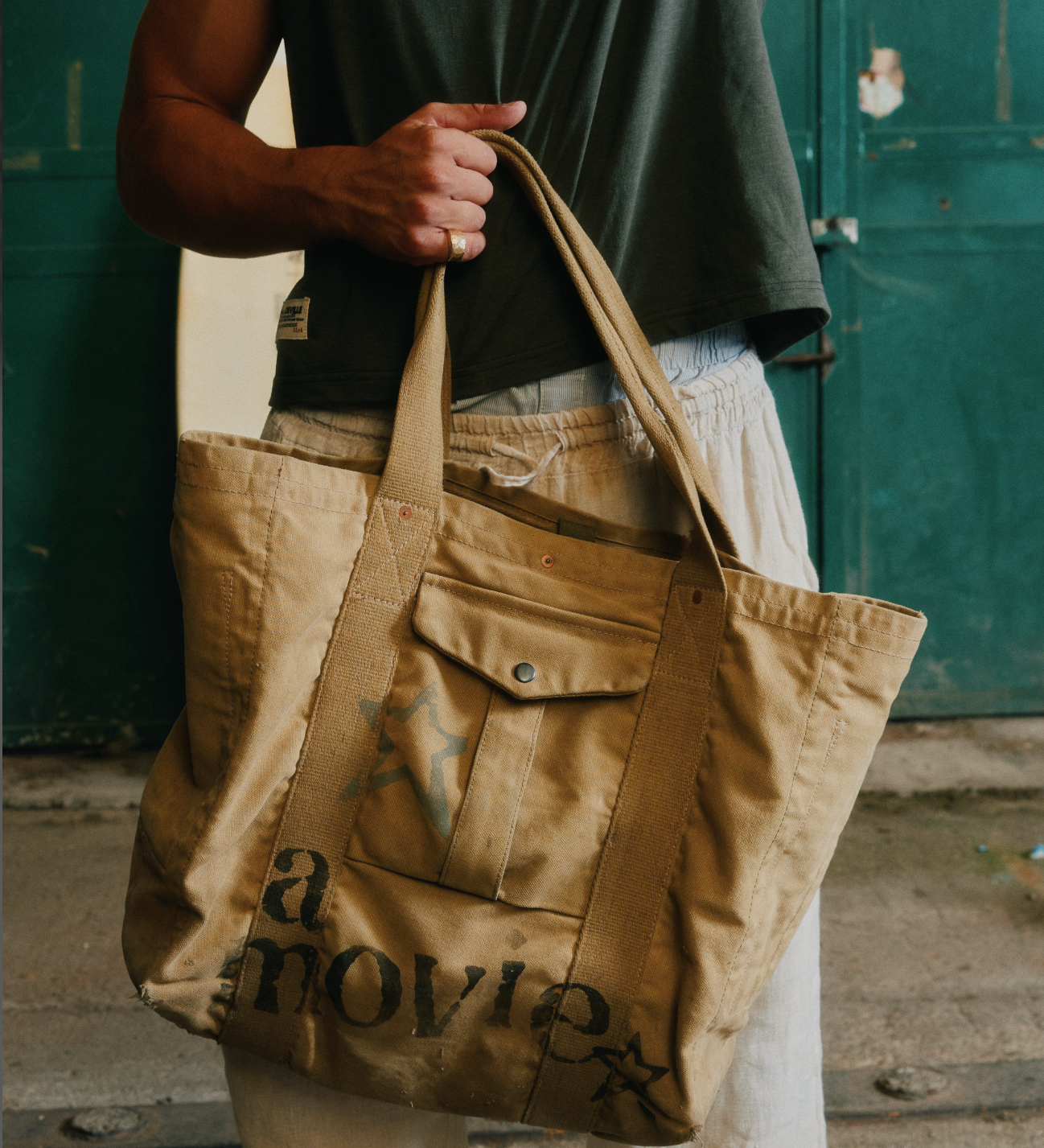 Deville Military Bag