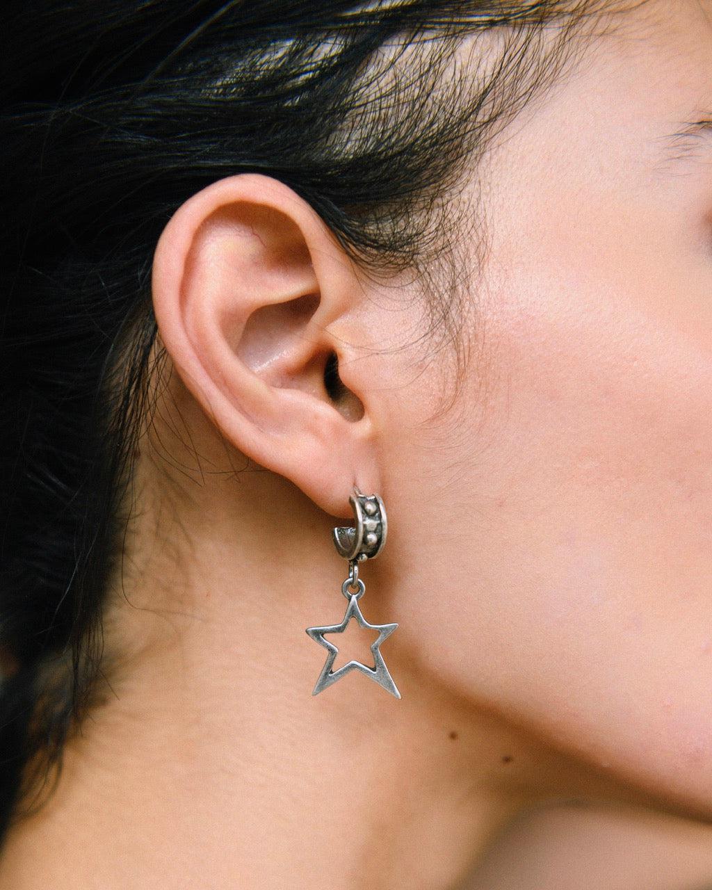 STAR EARRINGS